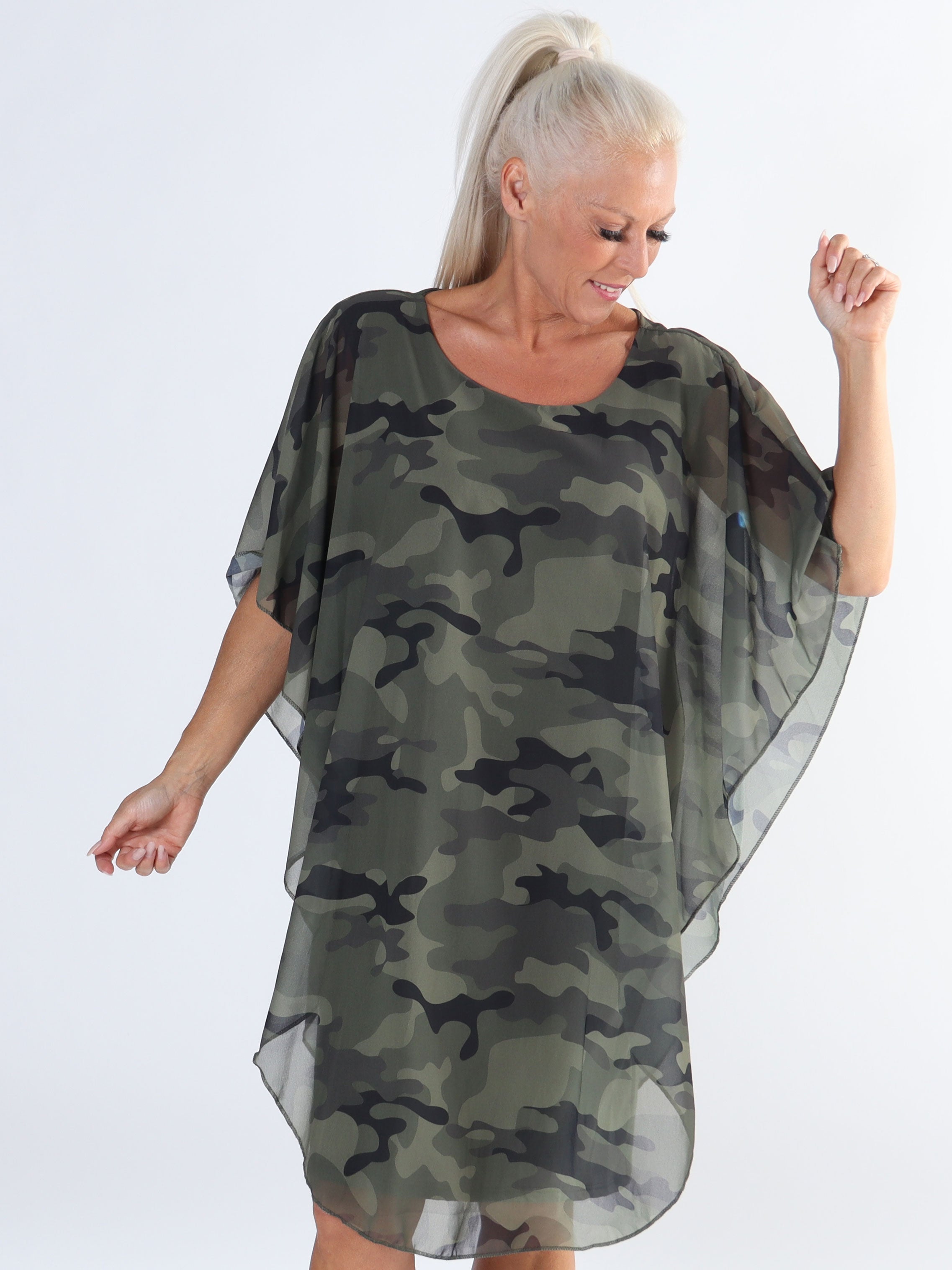 Kenya Camo - Plus size tunikakjole med chiffonlag